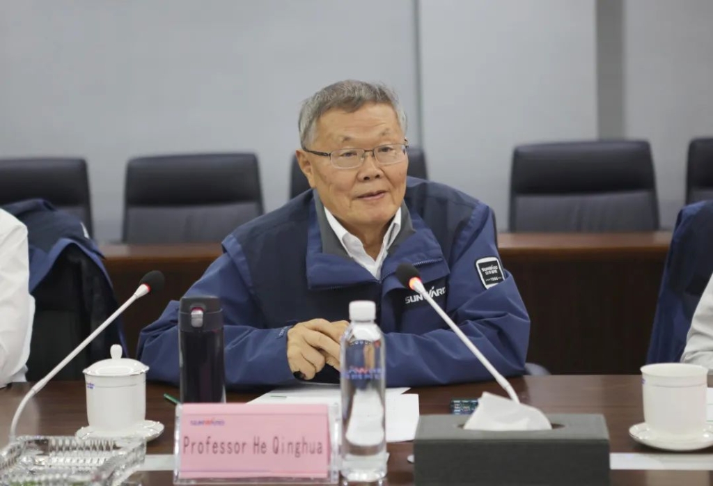 英国驻广州总领事贺颂雅考察beat365官网