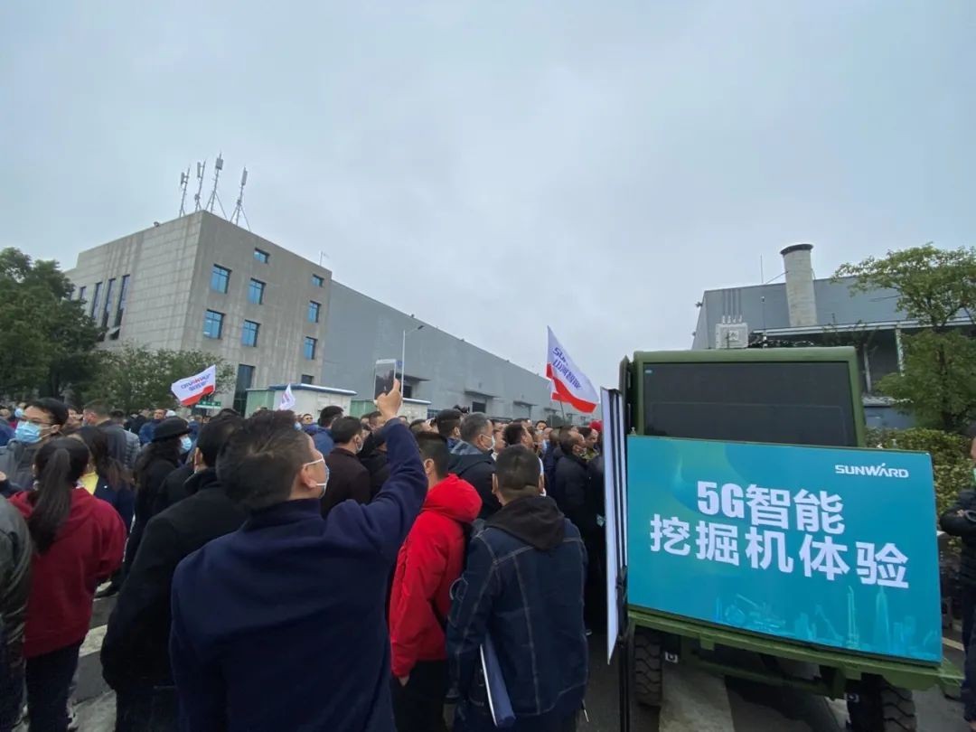 沸腾beat365官网！宝马展收官之日订单破十亿