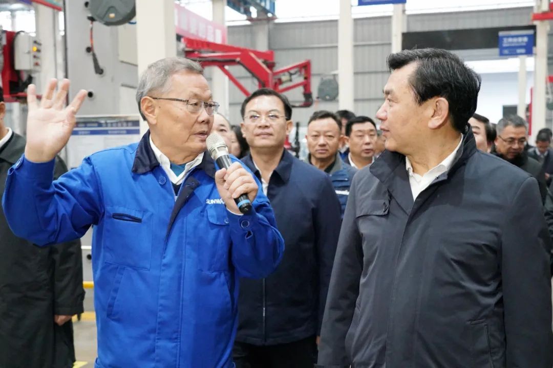 中国民航局局长冯正霖一行到beat365官网调研指导