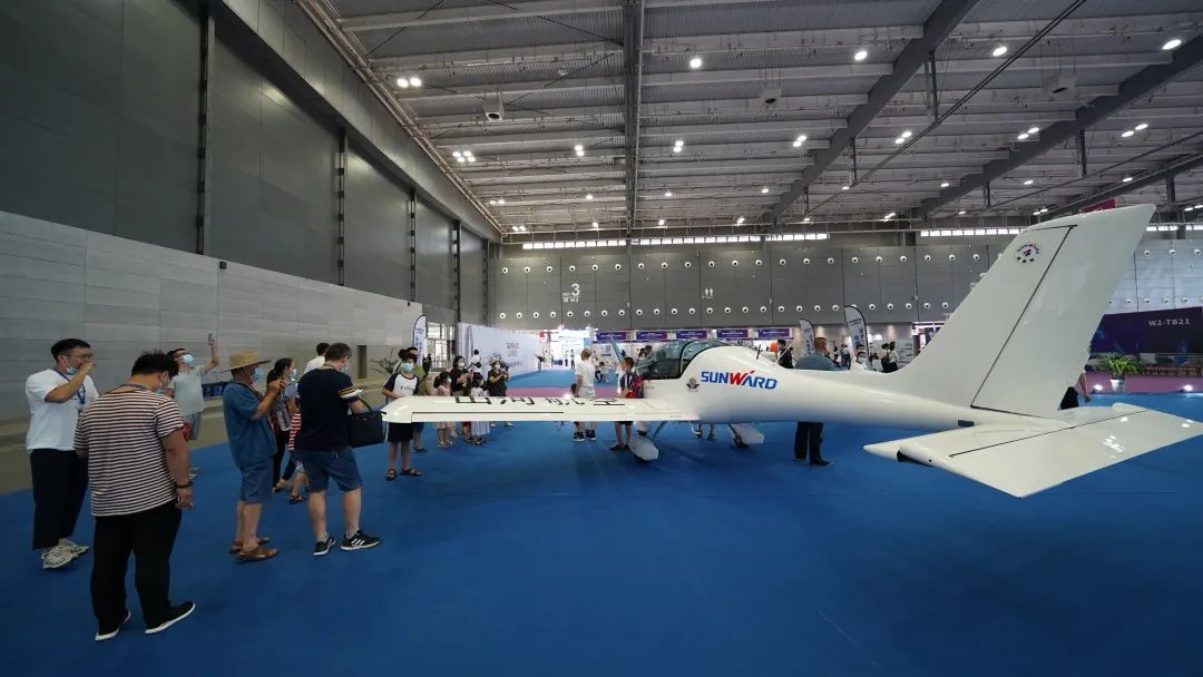 明星产品受追捧，beat365官网航空携多款产品精彩亮相2021年湖南航展