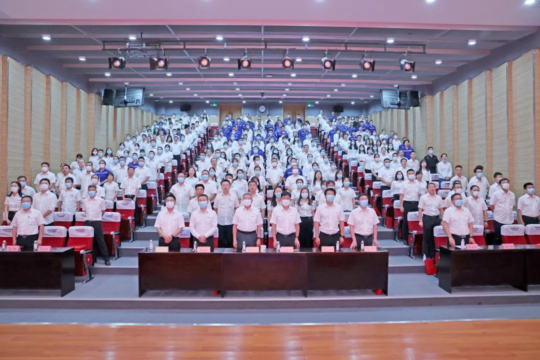 为建功建企建家一体化贡献更大力量!beat365官网第五届五次“双代会”成功召开
