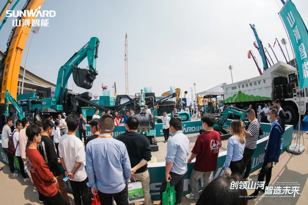 2023 CICEE | beat365官网亮相2023长沙国际工程机械展！智能化、电动化产品站C位