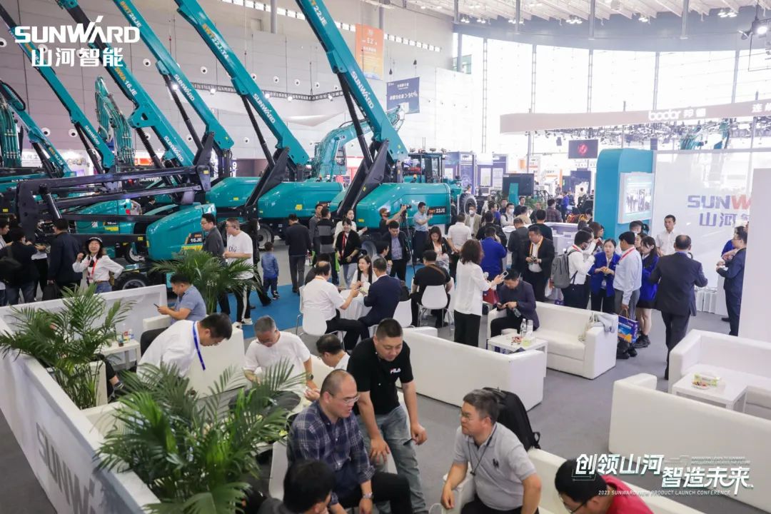 2023 CICEE | beat365官网亮相2023长沙国际工程机械展！智能化、电动化产品站C位