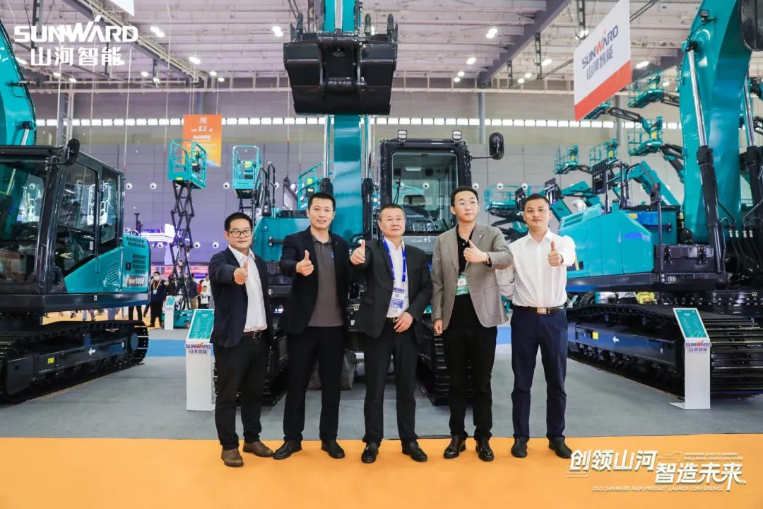 2023 CICEE | 全球工程机械盛会完美落幕！beat365官网交出闪亮答卷