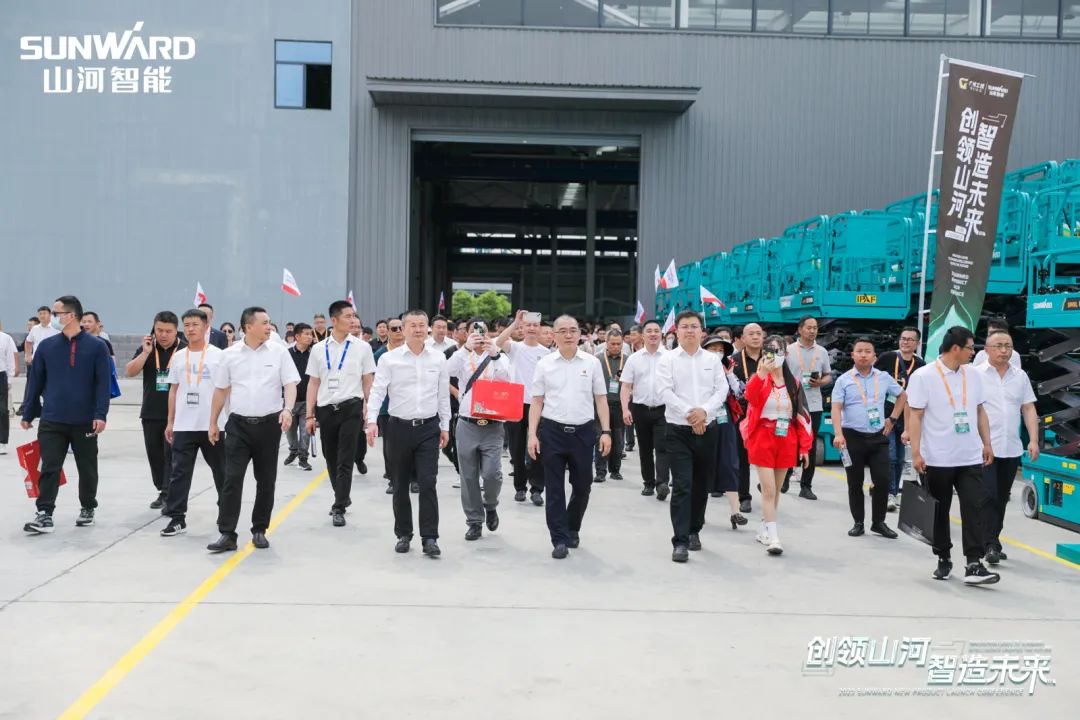 2023 CICEE | 全球工程机械盛会完美落幕！beat365官网交出闪亮答卷