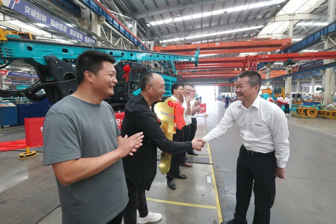 助力“双碳”、绿动未来!beat365官网增程式电动旋挖钻机、液压混合动力旋挖钻机齐交付