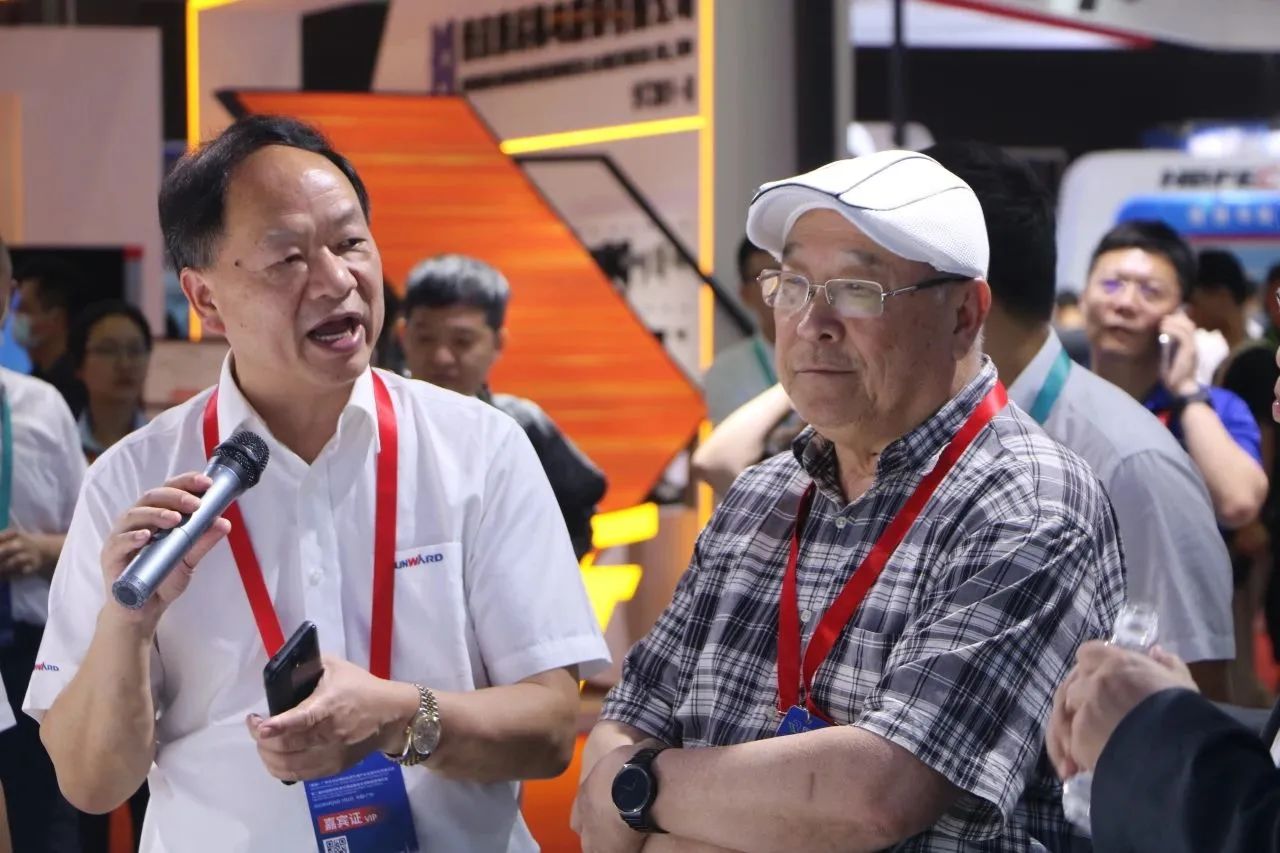 中铁beat365官网亮相首届广州大湾区国际轨道交通产业发展论坛暨展览会