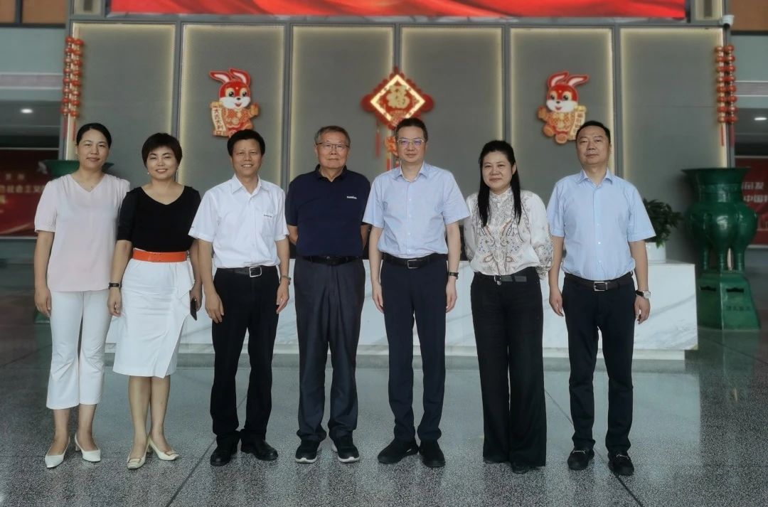 长沙市人民政府副市长、市工商联主席康镇麟调研beat365官网