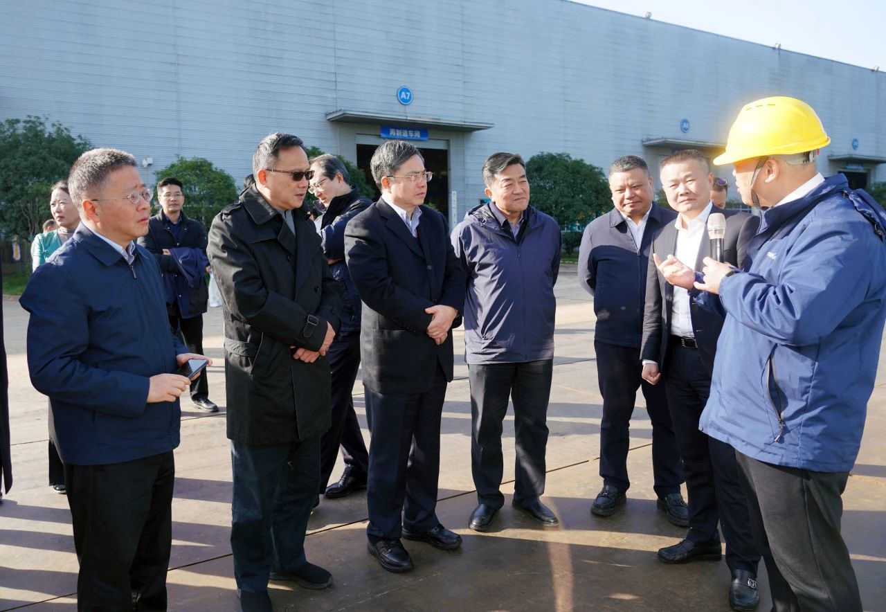 聚焦装备再制造！上海市政协副主席、党组副书记肖贵玉带队调研beat365官网