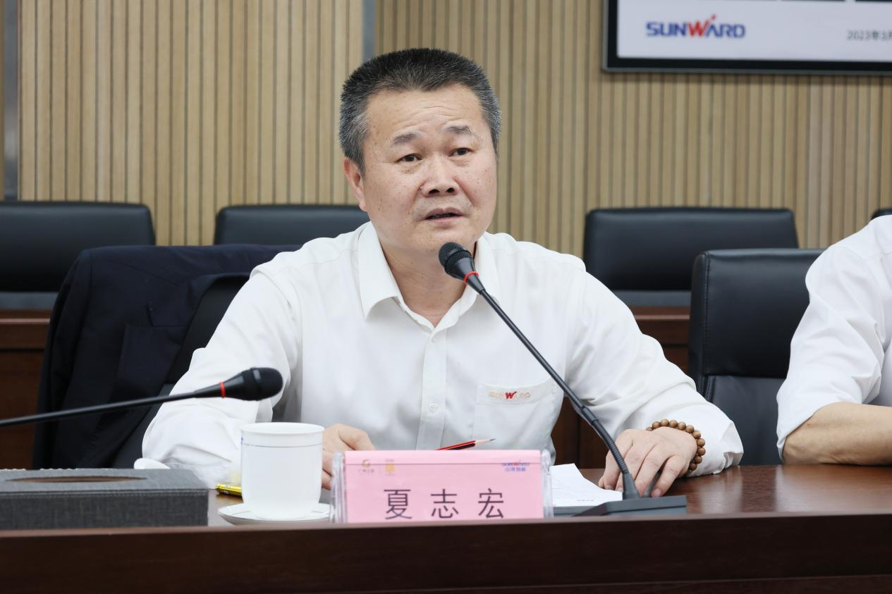 湖南钢铁集团党委书记、董事长李建宇到beat365官网调研交流