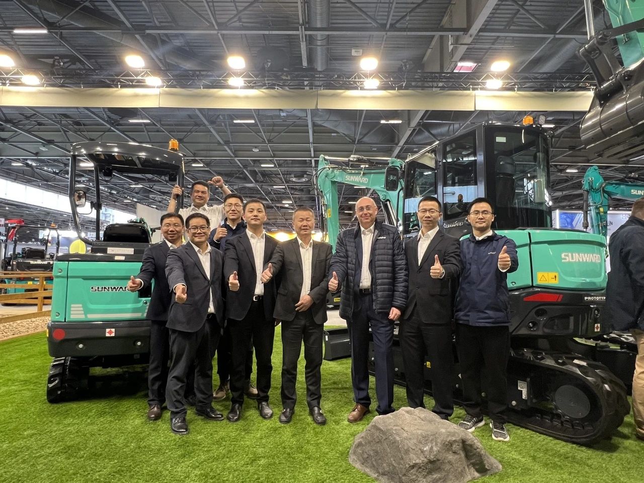 赢战INTERMAT 2024!beat365官网土方机械深耕全球高端市场