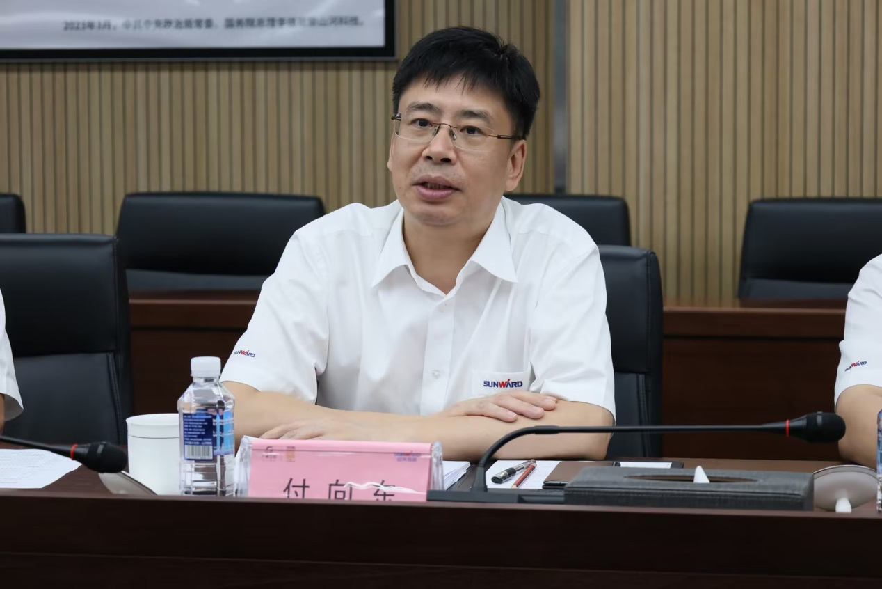 深化交流合作！广州港李明忠副总经理率队莅临beat365官网考察交流！