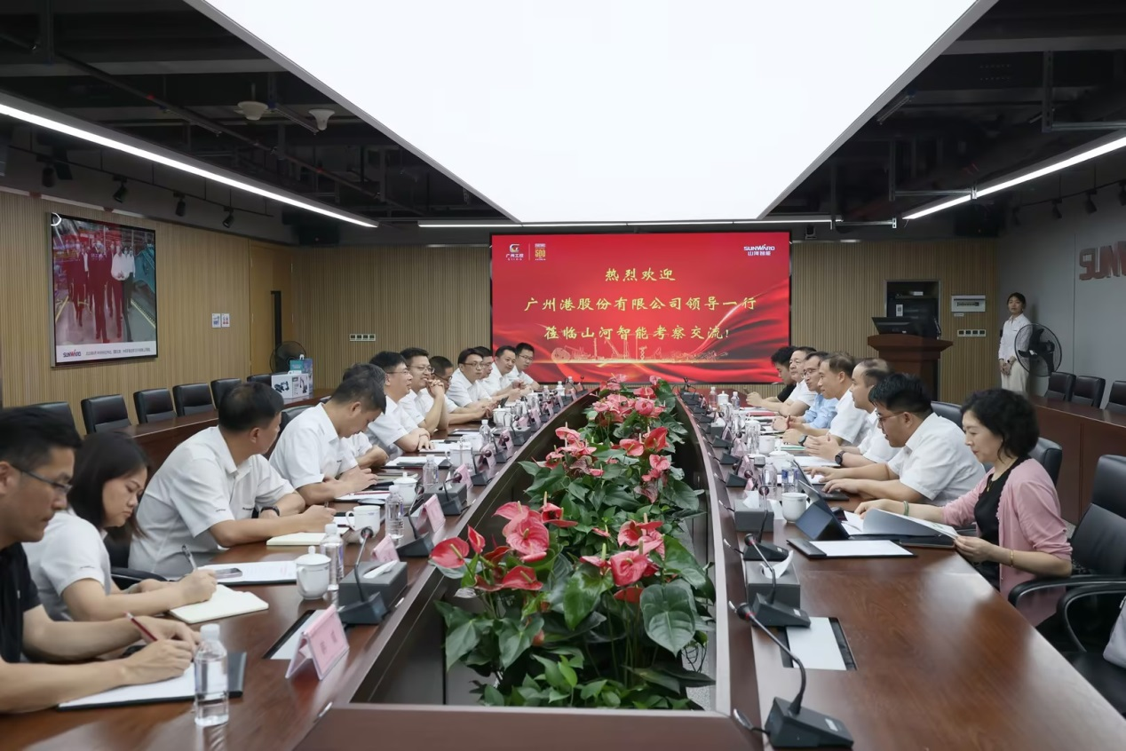深化交流合作！广州港李明忠副总经理率队莅临beat365官网考察交流！