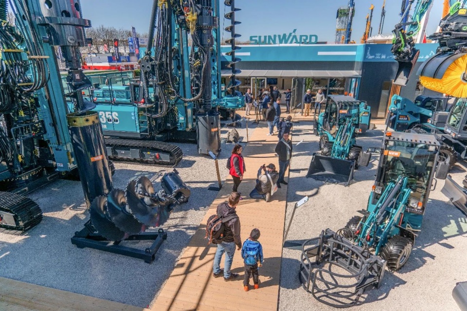 Bauma 2025 | 聚焦2025德国宝马展,探索beat365官网的创新设备与可持续解决方案