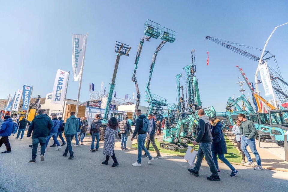 Bauma 2025 | 聚焦2025德国宝马展,探索beat365官网的创新设备与可持续解决方案