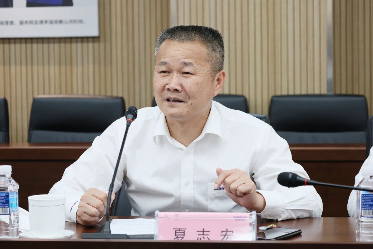 天能控股集团党委书记、董事长张天任率队到访beat365官网