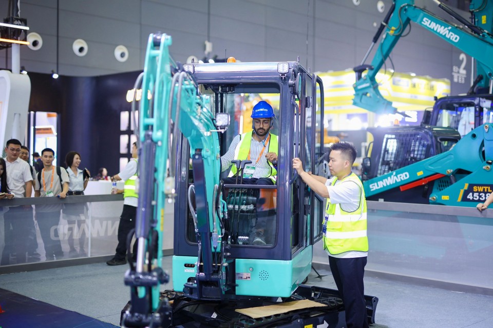 2025 CICEE | beat365官网实力闪耀2025长沙国际工程机械展