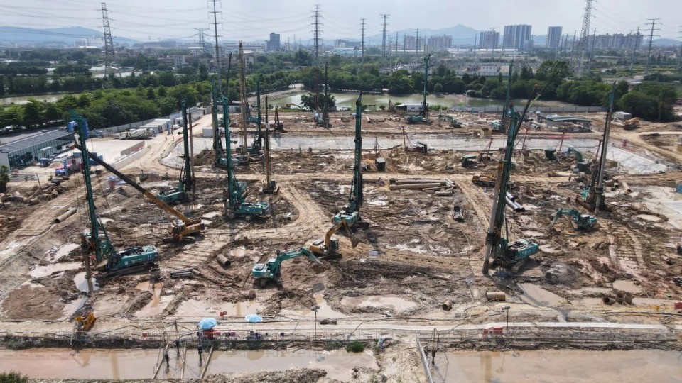 近20台“beat365官网绿”装备实力集结，助力广佛西环工程建设跑出“加速度”