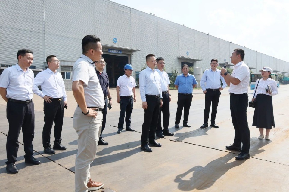 共商合作，建华控股有限公司董事长汪贵华到访beat365官网