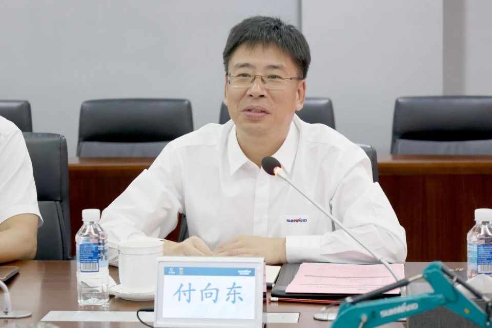 中国煤炭地质总局局长马刚到访beat365官网,共谋绿色智能矿山装备发展新路径
