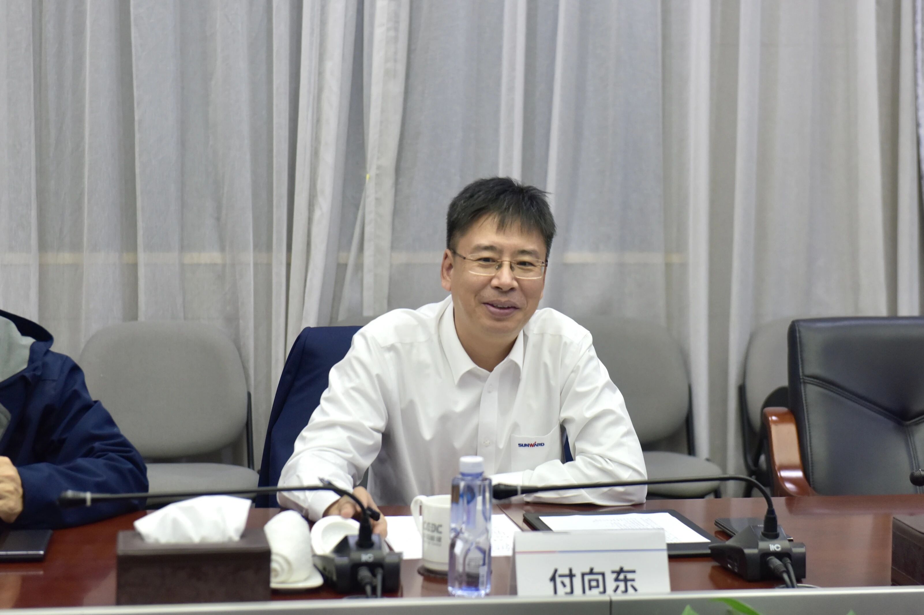 beat365官网与易普力开展座谈交流,谱写互利共赢新篇章
