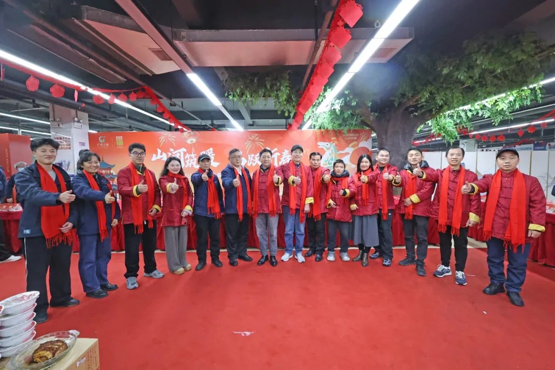 笔墨迎春，祝福暖心！在beat365官网“囤”年味、送温暖、迎新春